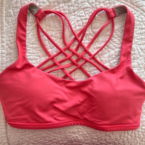 lululemon athletica Other - Lululemon Free to be Wild Bra Size 4
